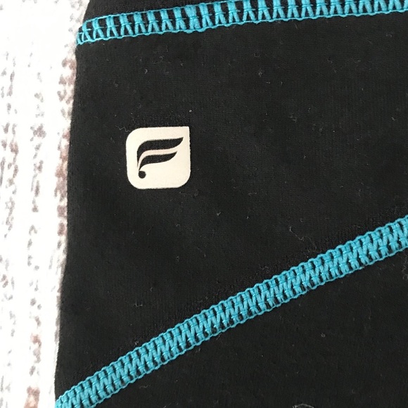 Fabletics Lima Capri. Size XSMALL. - Picture 4 of 5